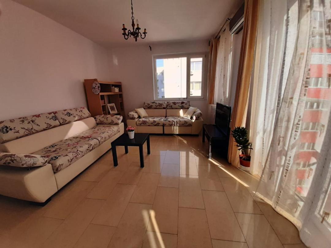 Arad Chic Apartament Uta Dış mekan fotoğraf